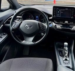 TOYOTA C-HR 1.8 HYBRID 125H