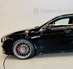 MERCEDES A180D AMG LINE 7G-DCT,