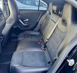 MERCEDES A180D AMG LINE 7G-DCT,