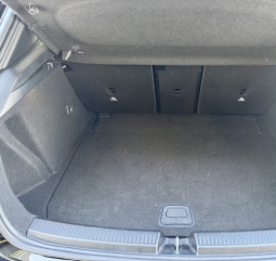 MERCEDES A180D AMG LINE 7G-DCT,