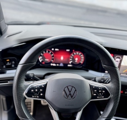 VOLKSWAGEN GOLF 8 R-LINE TSI 150CV