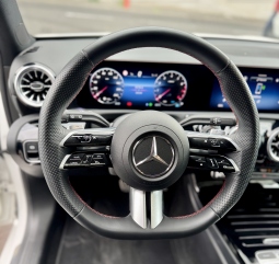 MERCEDES A180 AMG LINE 7G-DCT