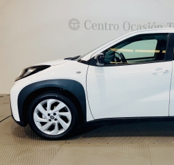 TOYOTA AYGO X PLAY 70
