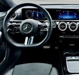 MERCEDES A250e AMG LINE 8G-DCT