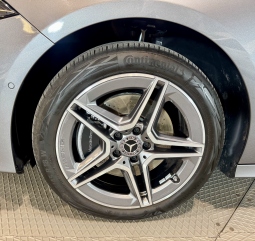 MERCEDES A250e AMG LINE 8G-DCT