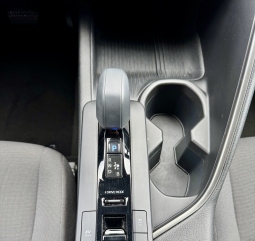 TOYOTA C-HR 1.8 140H ARE + PACK BSM