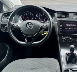 VOLKSWAGEN GOLF CONNECT TSI 110cv,
