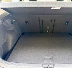 VOLKSWAGEN GOLF 8 CONNECT TSI 110cv