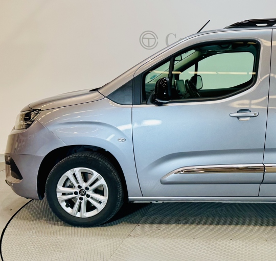 TOYOTA PROACE CITY VERSO 1.5D 130cv