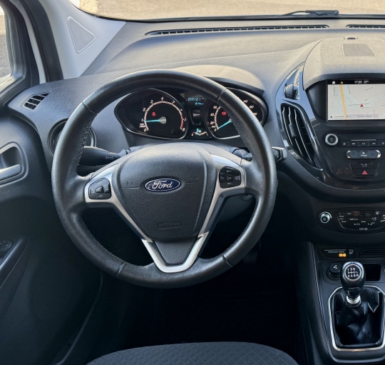 FORD TOURNEO COURIER ECOBOOST TITANIUM 100CV