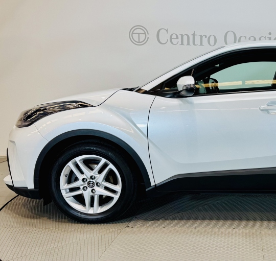 TOYOTA C-HR 1.8 HYBRID 125H