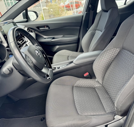 TOYOTA C-HR 1.8 HYBRID 125H