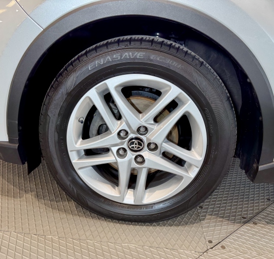 TOYOTA C-HR 1.8 HYBRID 125H