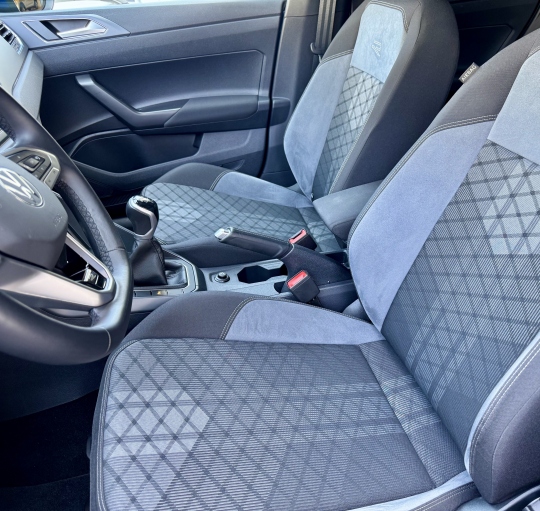 VOLKSWAGEN TAIGO R-LINE TSI 110cv