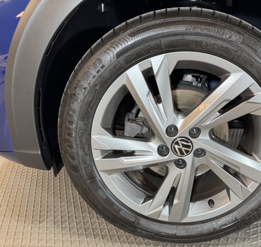 VOLKSWAGEN TAIGO R-LINE TSI 110cv