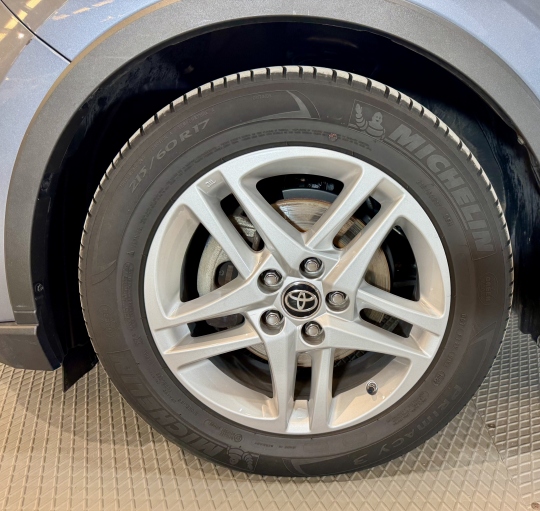 TOYOTA C-HR 1.8 HYBRID 125H