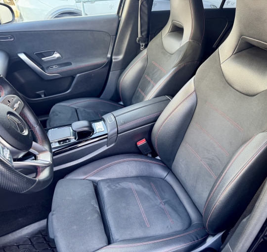 MERCEDES A180D AMG LINE 7G-DCT,