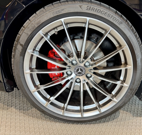 MERCEDES A180D AMG LINE 7G-DCT,