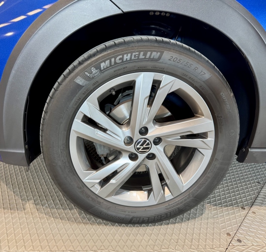 VOLKSWAGEN TAIGO R-LINE TSI 110cv