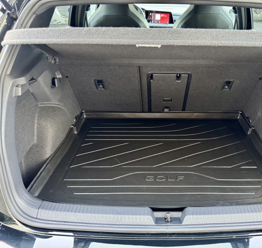 VOLKSWAGEN GOLF 8 R-LINE TSI 150CV