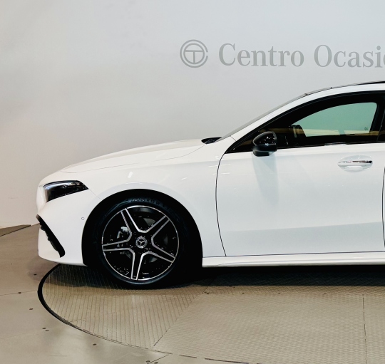 MERCEDES A180 AMG LINE 7G-DCT
