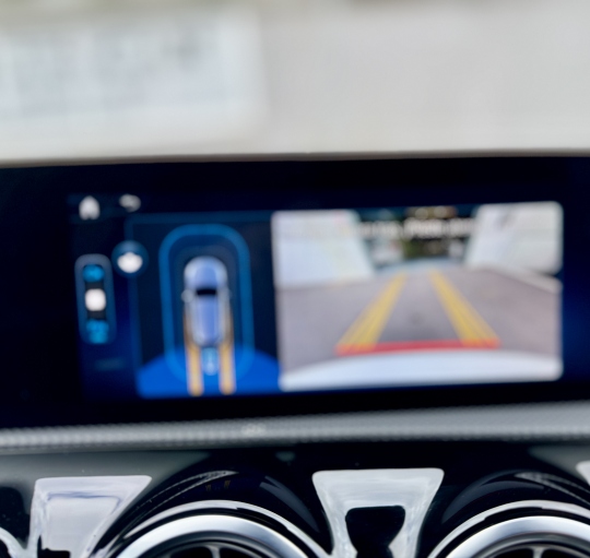 MERCEDES A180 AMG LINE 7G-DCT