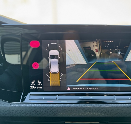 VOLKSWAGEN GOLF 8 GTI 2.0 TSI 245CVCV DSG7