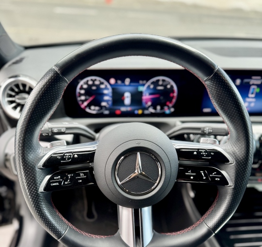 MERCEDES A200d AMG LINE 8G-DCT