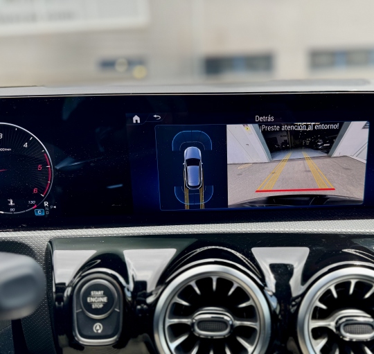 MERCEDES A200d AMG LINE 8G-DCT