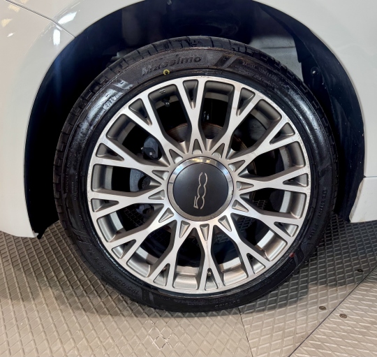 FIAT 500 DOLCEVITA 1.0 HYBRID 70CV