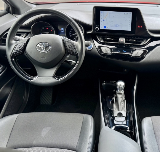 TOYOTA C-HR 1.8 125H Advance