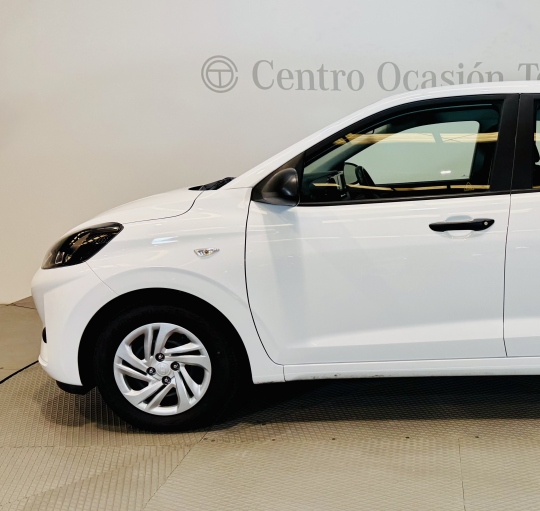 HYUNDAI i10 ESSENCE 1.0 MPI 67cv