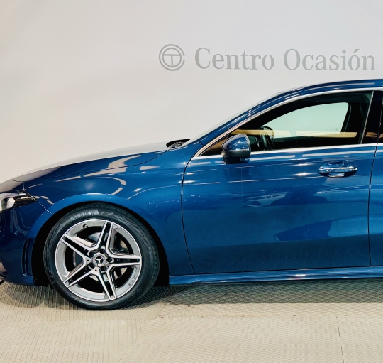 MERCEDES A200d AMG LINE 8G-DCT,