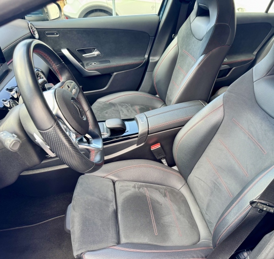 MERCEDES A200d AMG LINE 8G-DCT,