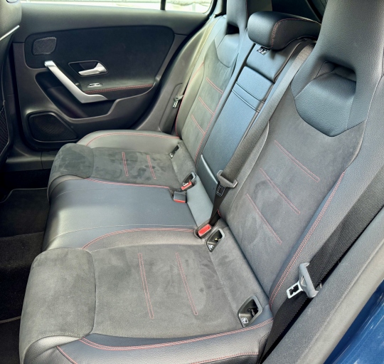 MERCEDES A200d AMG LINE 8G-DCT,