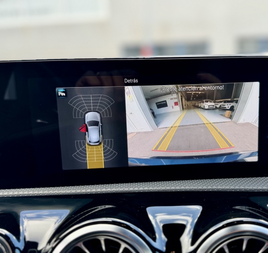 MERCEDES A200d AMG LINE 8G-DCT,