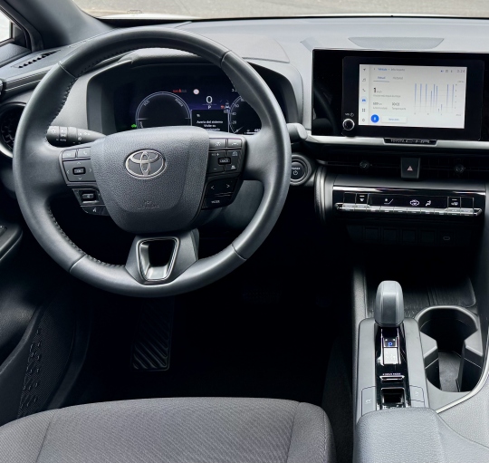 TOYOTA C-HR 1.8 140H ARE + PACK BSM