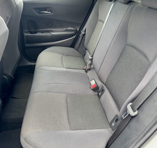 TOYOTA C-HR 1.8 140H ARE + PACK BSM