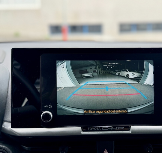 TOYOTA C-HR 1.8 140H ARE + PACK BSM