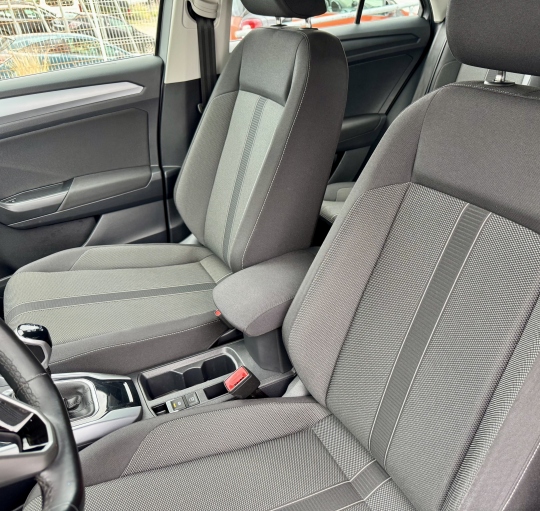 VOLKSWAGEN T-ROC CONNECT TSI 110 cv