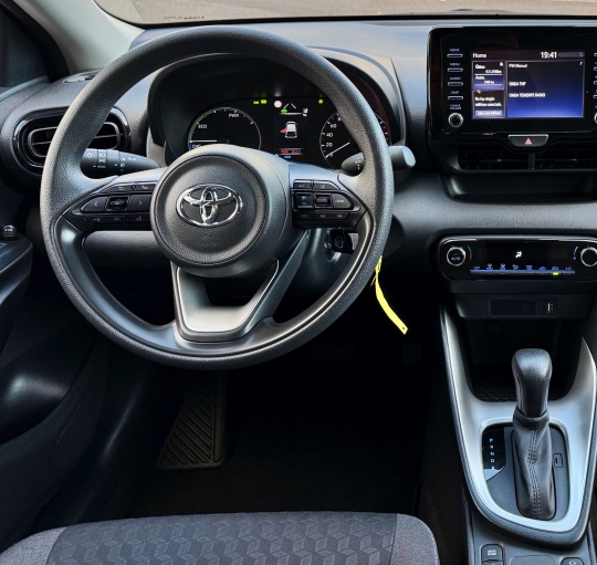 TOYOTA YARIS BUSSINES PLUS 120 HYBRID 116CV