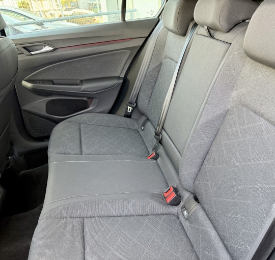 VOLKSWAGEN GOLF 8 CONNECT TSI 110cv