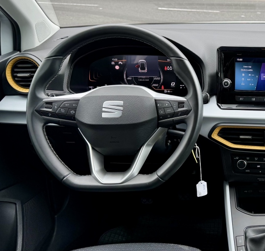 SEAT ARONA STYLE PLUS TSI 110CV,