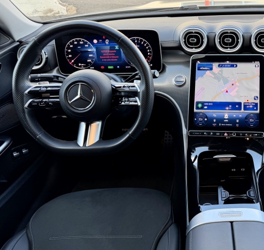 MERCEDES C300e AMG LINE EQ HYBRID