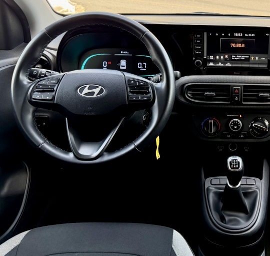 HYUNDAI i10 KLASS 1.0 MPI