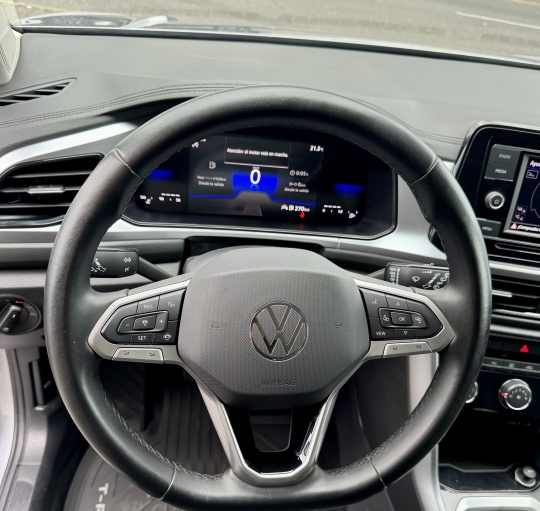 VOLKSWAGEN T-ROC CONNECT TSI 110 cv