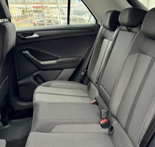 VOLKSWAGEN T-ROC CONNECT TSI 110 cv