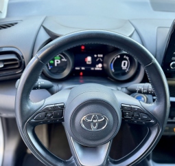 TOYOTA YARIS CROSS HYBRID 120H